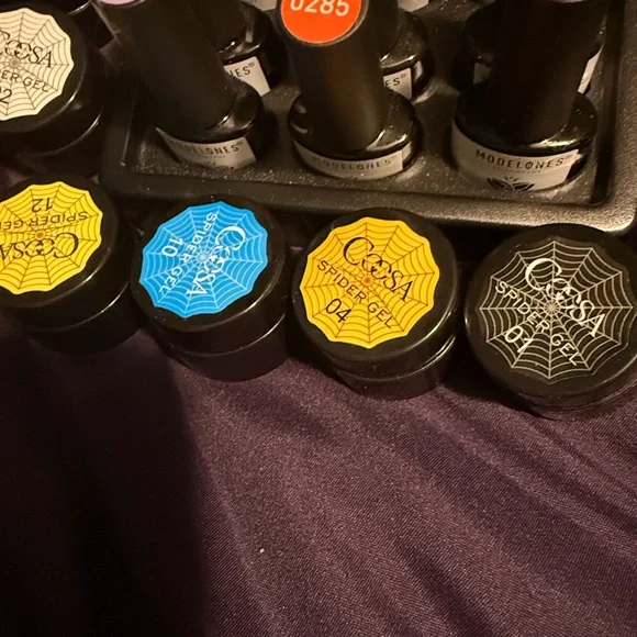 Beetles and Modelones Gel Nail Polish Set